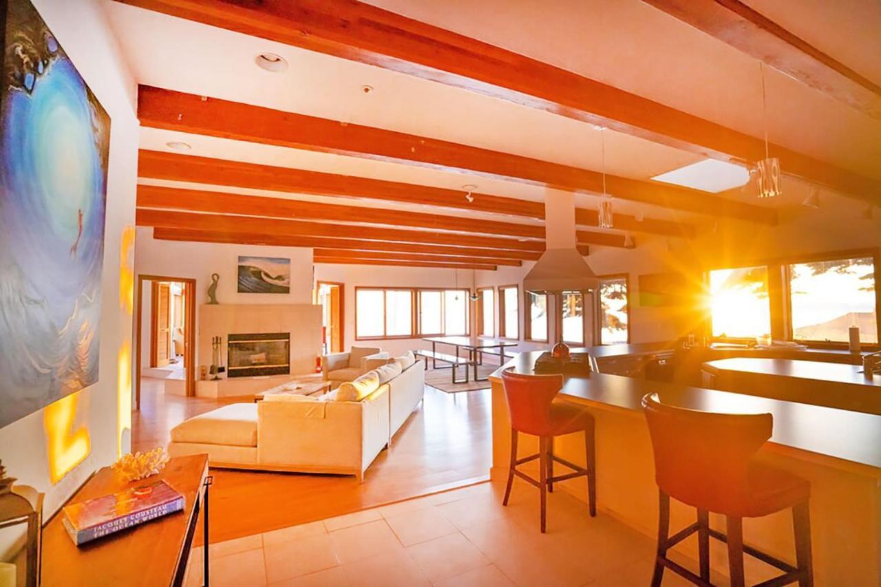 Luxury Beachfront Penthouse Walk To The Beach Restaurants Entertainment Half Moon Bay Exterior photo
