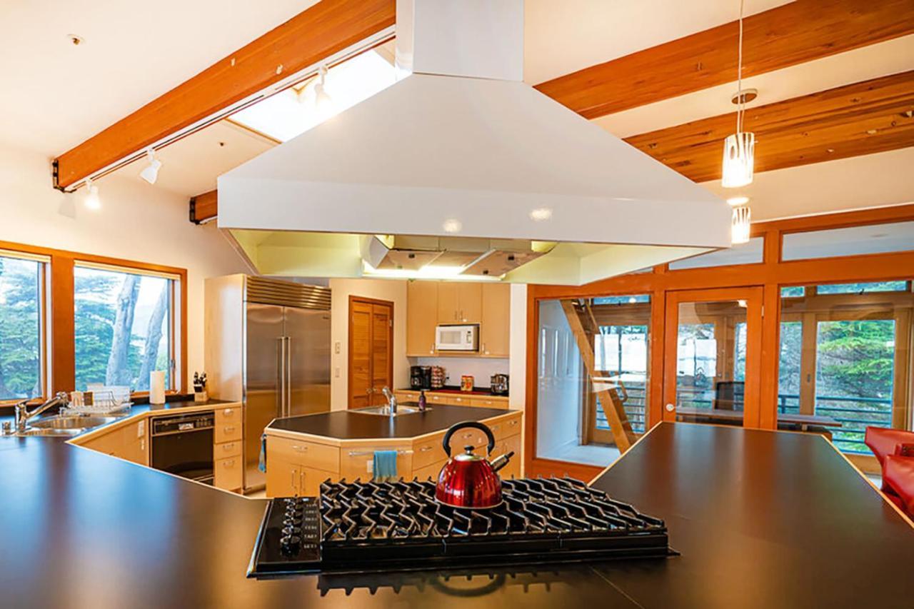 Luxury Beachfront Penthouse Walk To The Beach Restaurants Entertainment Half Moon Bay Exterior photo