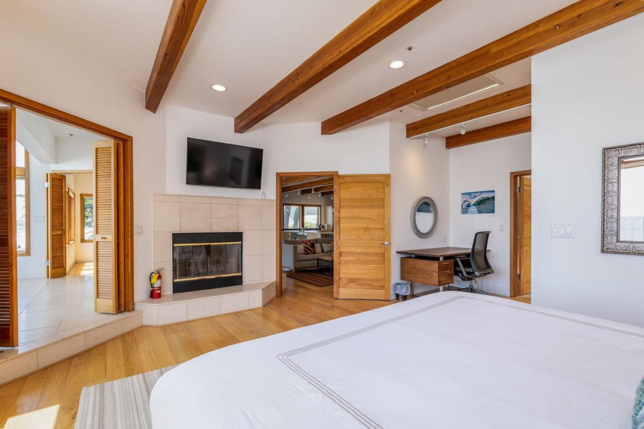Luxury Beachfront Penthouse Walk To The Beach Restaurants Entertainment Half Moon Bay Exterior photo